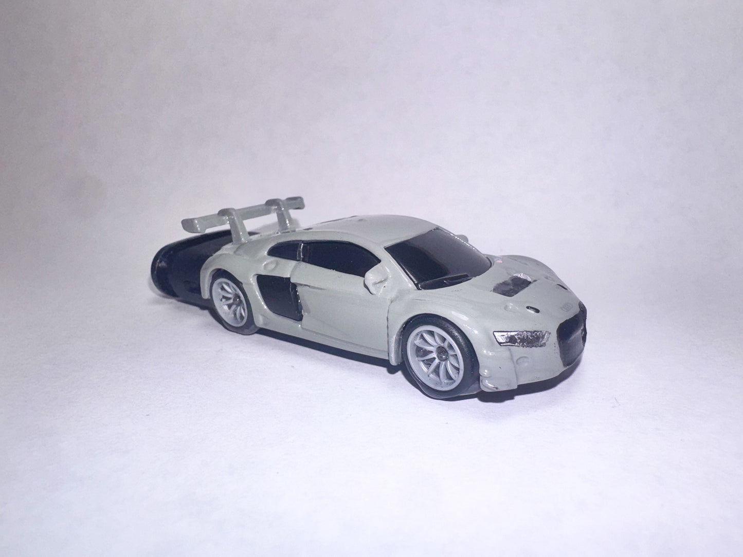 Audi R8 Refillable Lighter