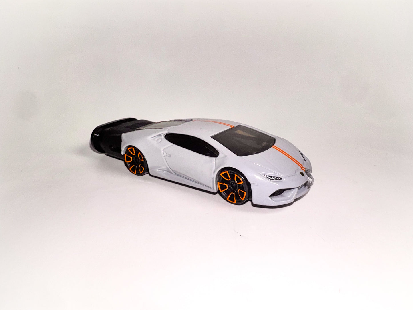 Forza Lamborghini Huracan Refillable Lighter