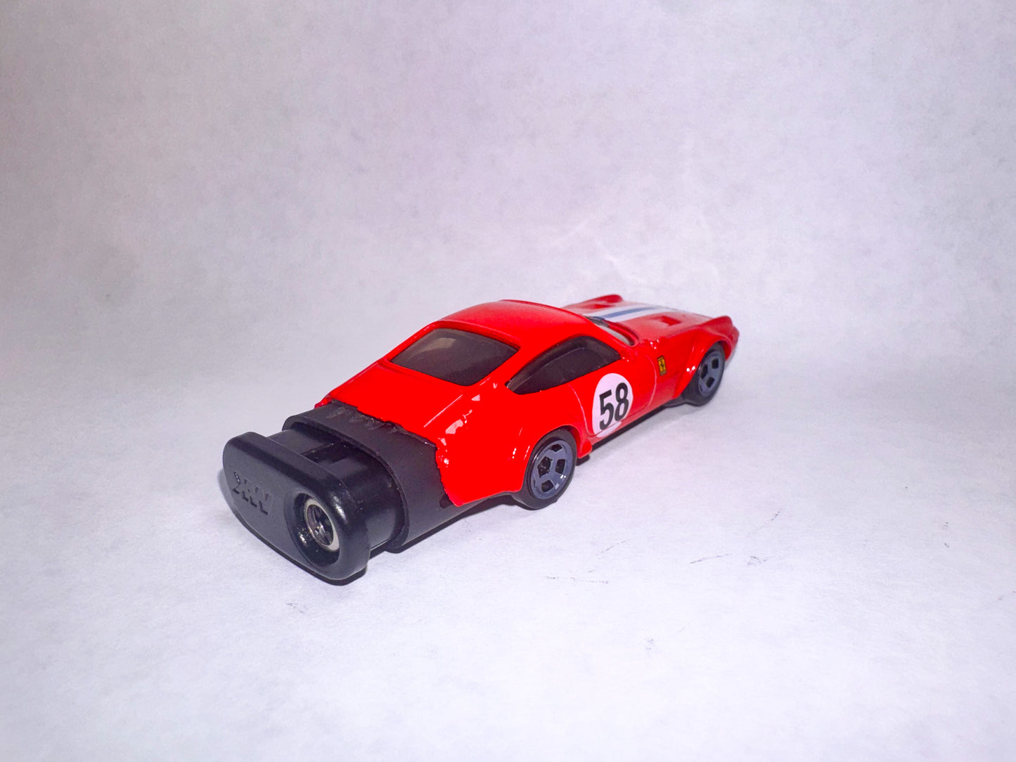 Ferrari 365 GTB4 Refillable Lighter
