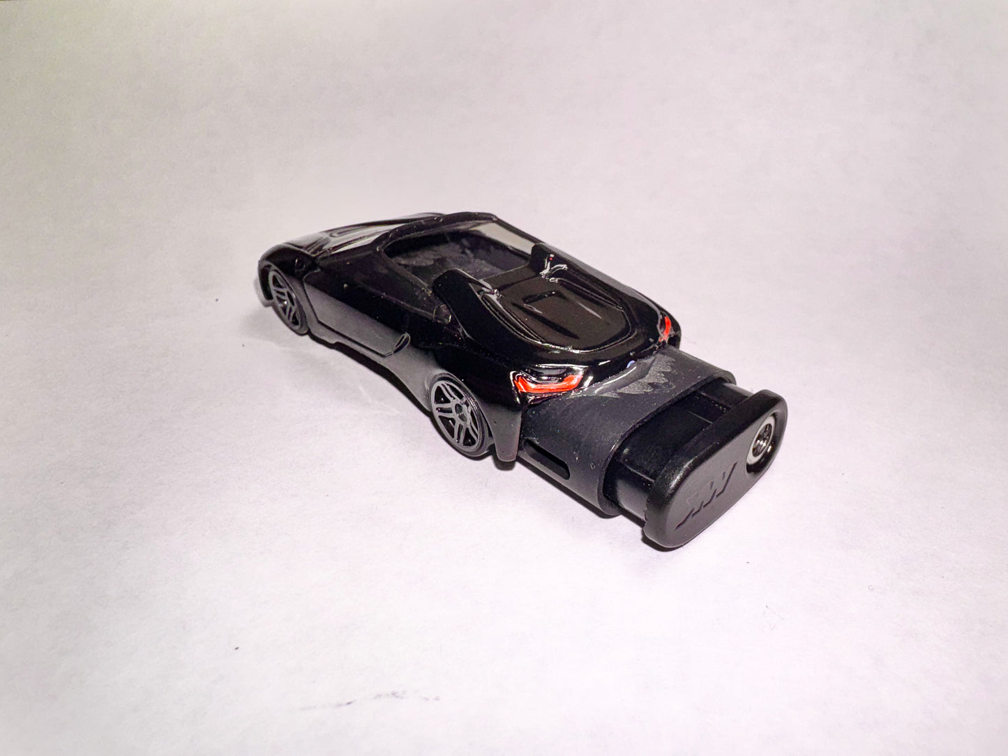 BMW I8 Roadster Refillable Lighter