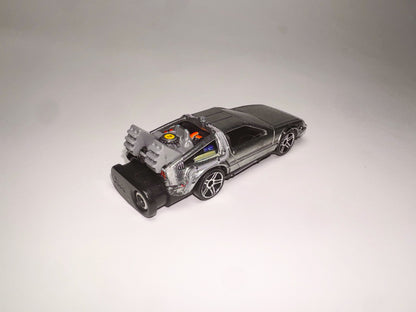 Back To The Future Time Machine: DeLorean Refillable Lighter